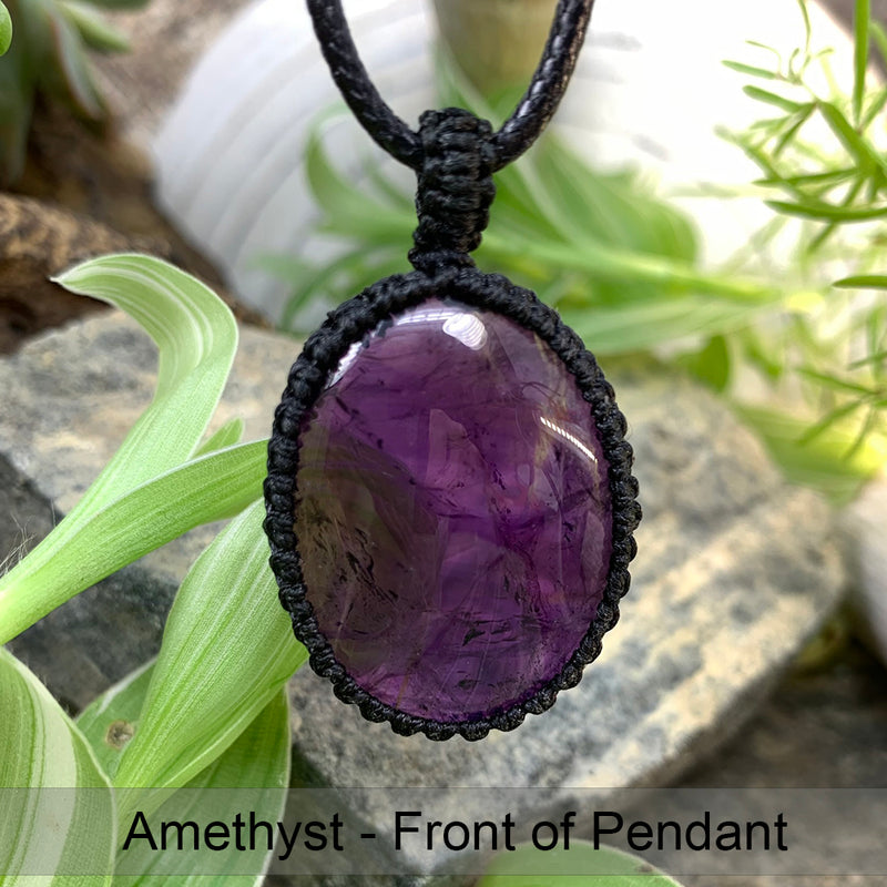 Κολιέ με κρεμαστό κόσμημα από Amethyst Macrame