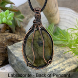 Lustrous Labradorite Copper Wire Pendant Necklace