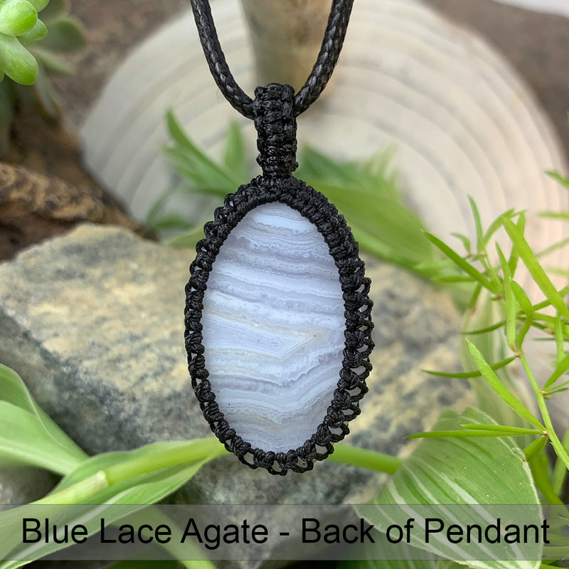 Blue Lace Agate Macramé Pendant Necklace