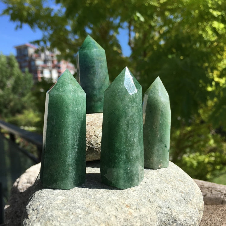 Strawberry Green Quartz Point - wand