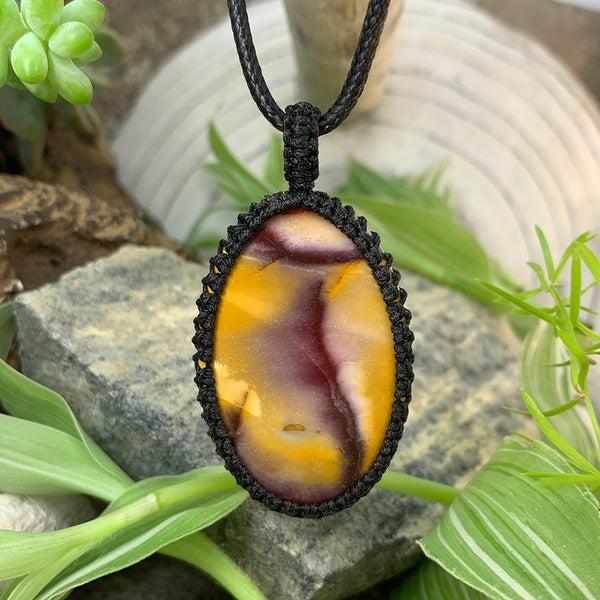 Mookaite Macramé Pendant Necklace