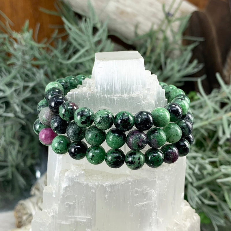 Mala Ruby Zoisite armband med sammetspåse