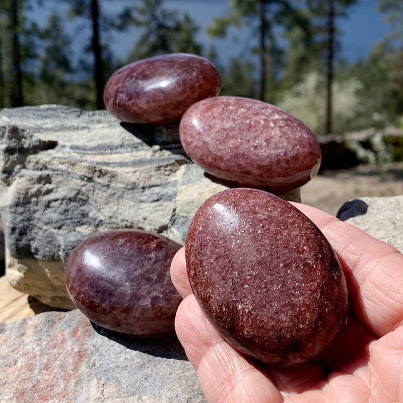 Strawberry Quartz Palmstone