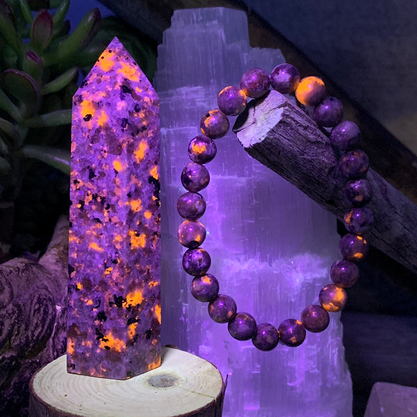 Yooperlite - The Stone the Glows + Combo σετ βραχιολιών Mala 👉 Έκπτωση 70%