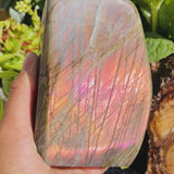 Large (2,42 lbs.) Purple Flash Labradorite Freeform (Artikel #1015)